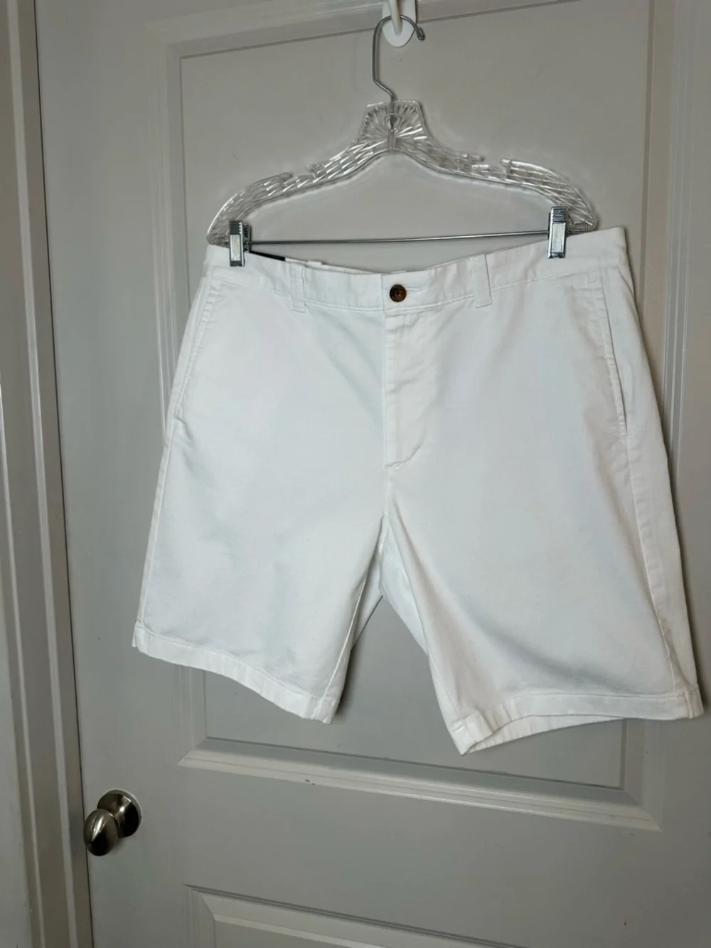 NEW J. Crew Cotton Flat Front 9” Inseam Preppy White Shorts, Size 36